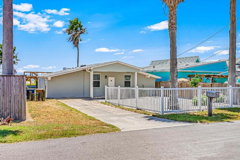 The Seahorse Cottage - B&B Corpus Christi