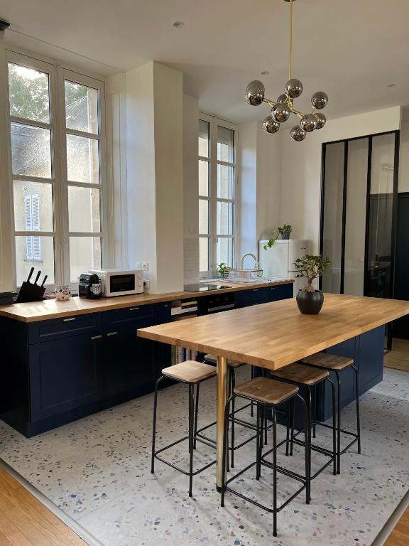 Bright Apt 70m2 in Bayeux historic center - B&B Bayeux
