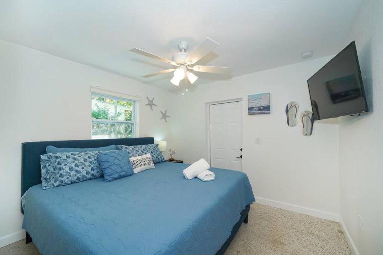 Modern, Fresh - Only 3 miles to the Beach! - Chambres d'hôtes Sarasota