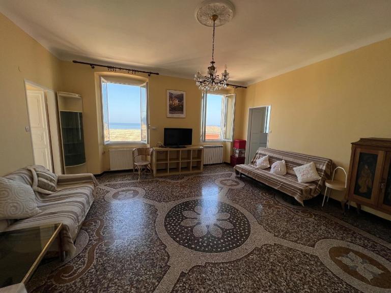 Vasto apt panoramico 3 min mare - Bed and Breakfast Camogli