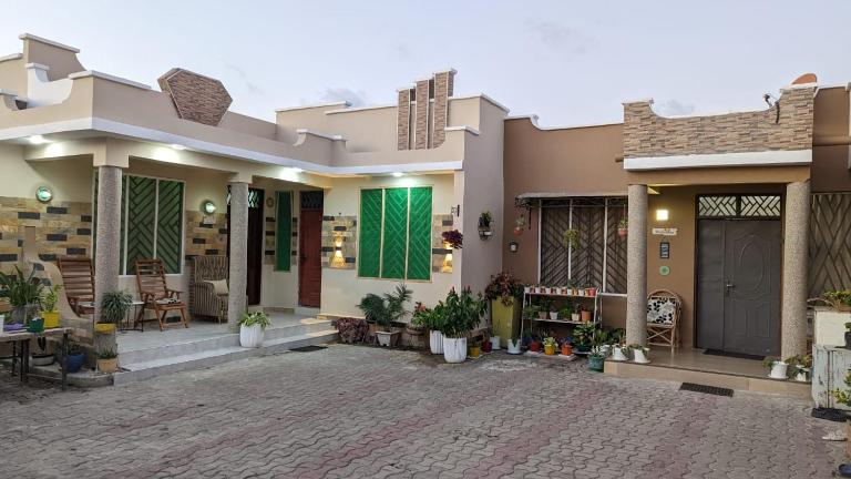 BabaJay Family Home - B&B Dar es Salaam