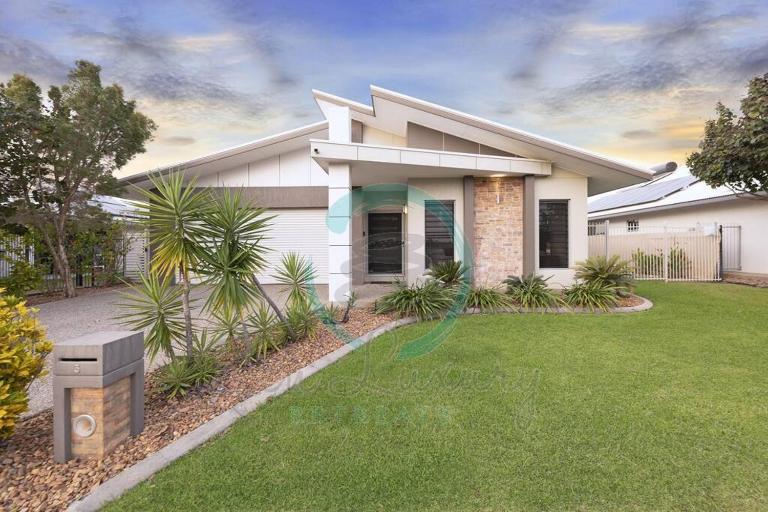 Zenhouse: 4BR Stylish Work/Family Home in Muirhead - Chambres d'hôtes Leonora