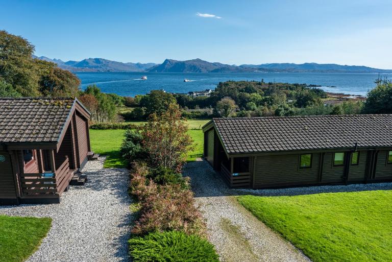 Armadale Castle Cabins - Bed and Breakfast Ardvasar