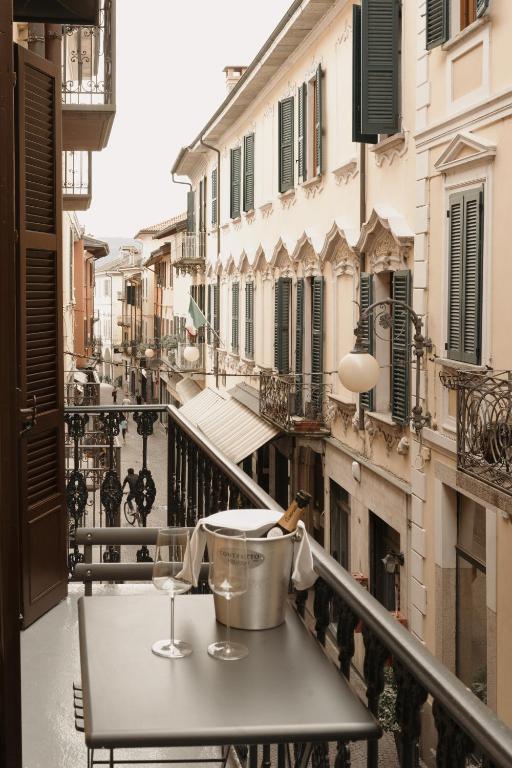 Caffè delle Rose Les Chambres - B&B Verbania