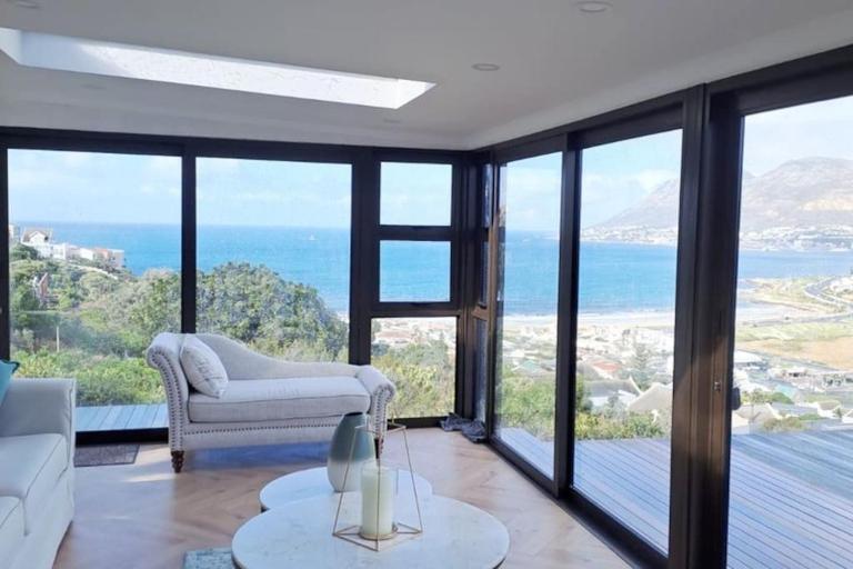 Modern mountainside home with ocean view - Minimal load shedding - B&B Cape Town