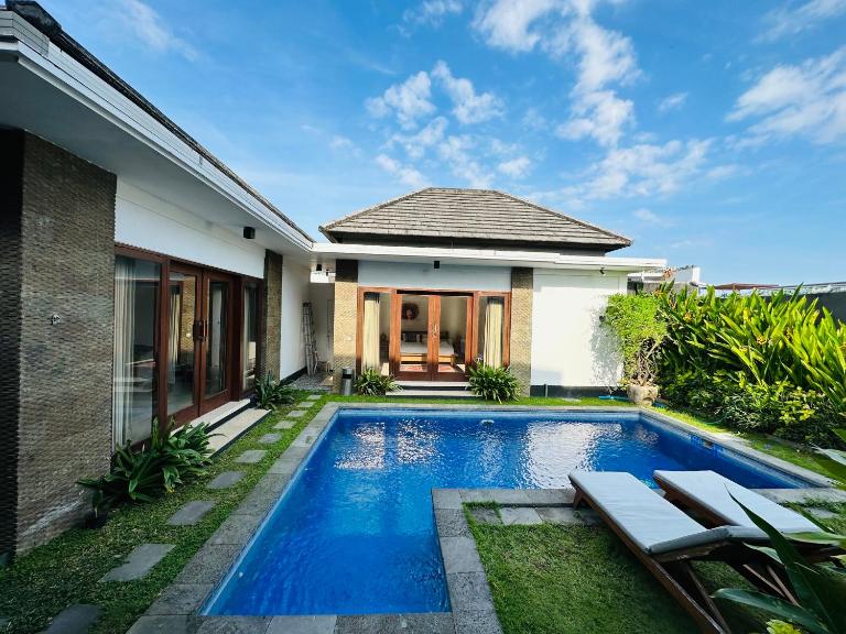 De'Huta Villa - B&B Canggu