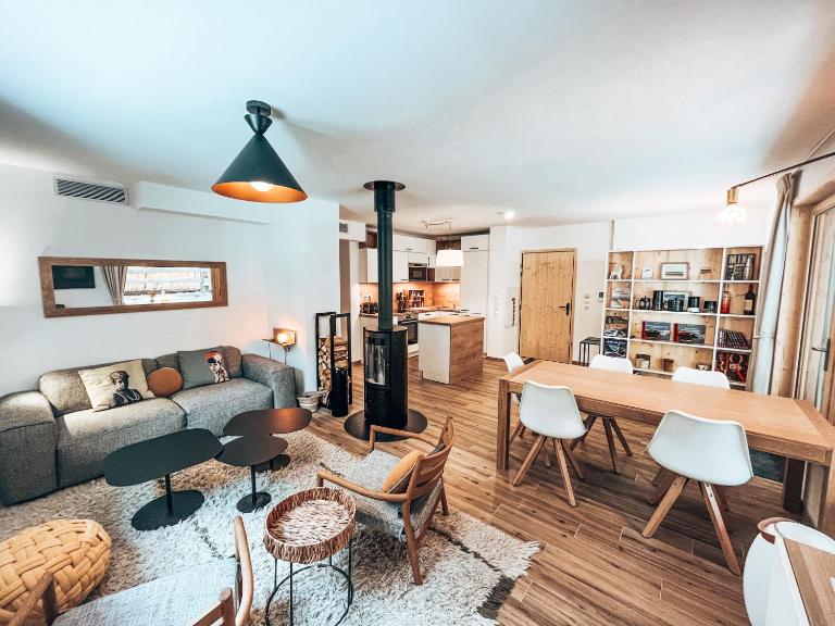 Le Peyra, Apt 4 personnes avec terrasse et jardin - Chambres d'hôtes Le Monêtier-les-Bains