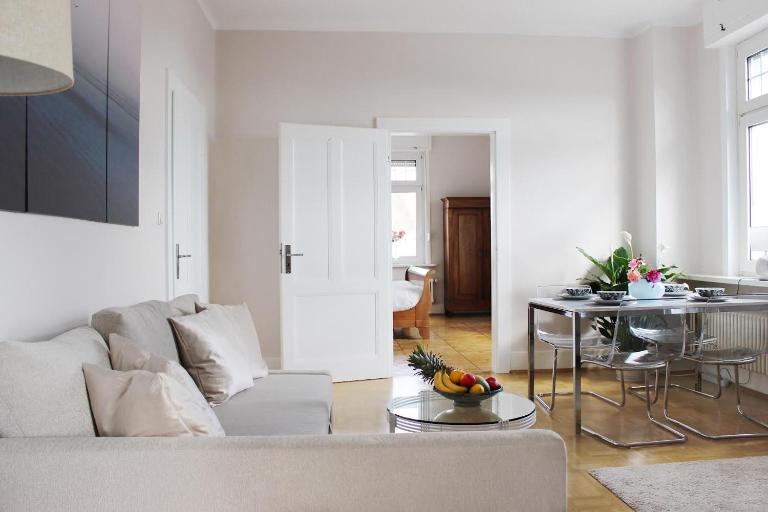 Wunderschöne, großzügige Wohnung - Chambres d'hôtes Bad Soden am Taunus