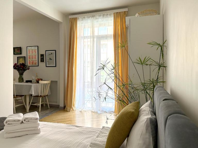 Your Charming Home, Steps to Republic Square - Chambres d'hôtes Erevan