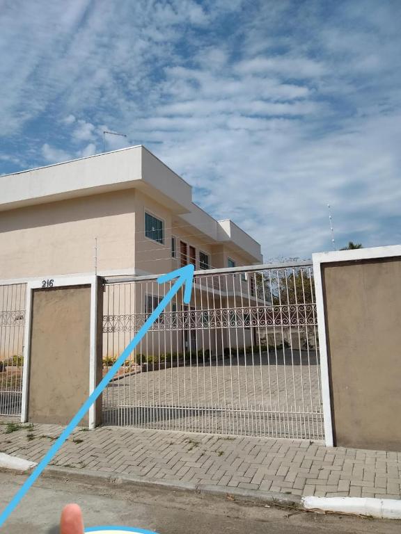 Massaguaçu Cocanha "150 mts Praia " - B&B Caraguatatuba