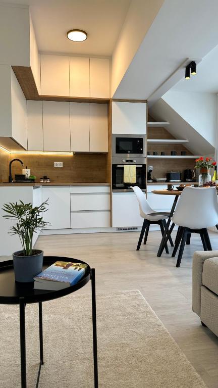 Linden Apartman 106 - Adults Only - Bed and Breakfast Mosonmagyaróvár