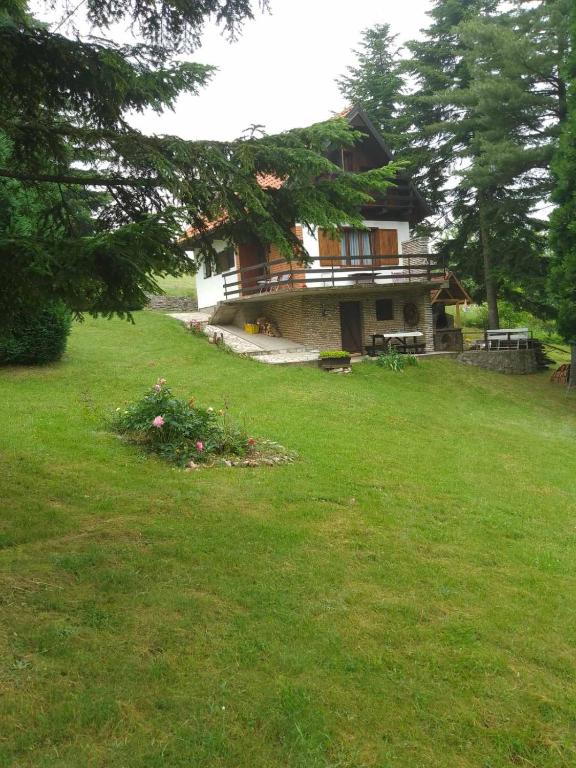 Apartmani Planinska kuća, Jagodnja - Chambres d'hôtes Krupanj