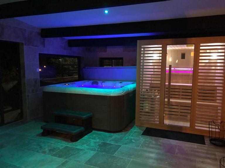 Les Fougères 12 personnes SPA/SAUNA - B&B Le Tholy