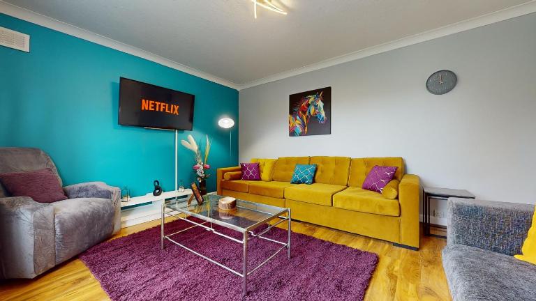 Charming 3 Bed Bungalow Parking & Wifi Business and Leisure by Jesswood Properties - Ferienwohnung Hinckley