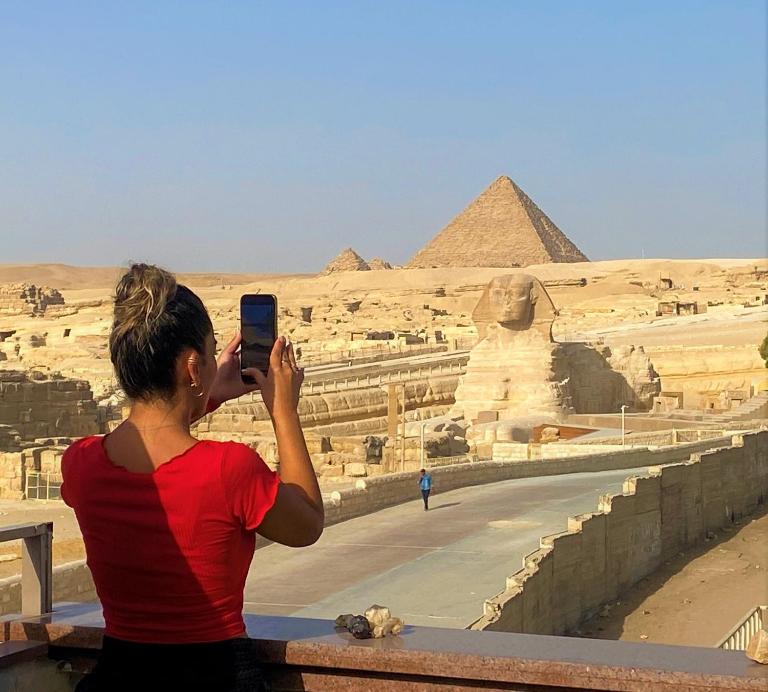 Seven Pyramids View Inn - Rooftop Breakfast - B&B Il Cairo