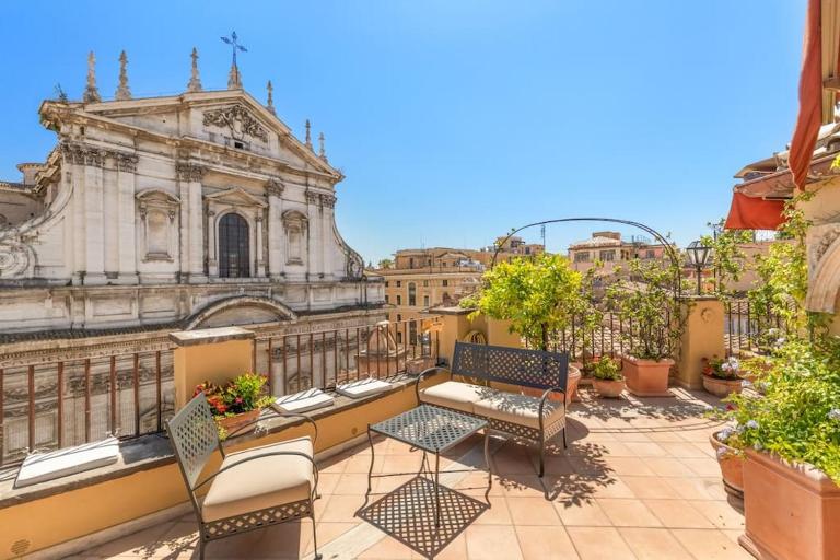 Casa Colonna, a Burghesius home - Bed and Breakfast Rome