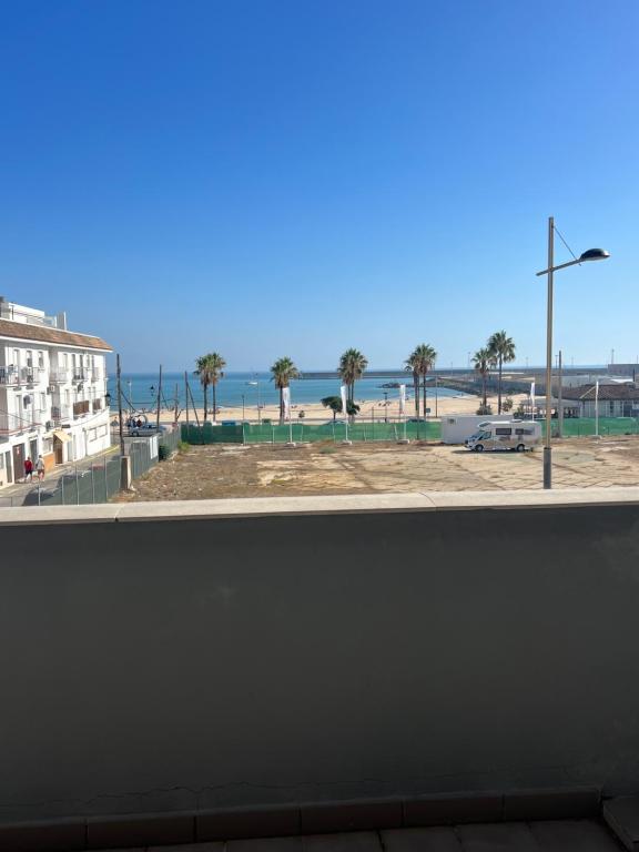 APARTAMENTO PRIMERA LÍNEA DE PLAYA BARBATE - Chambres d'hôtes Barbate