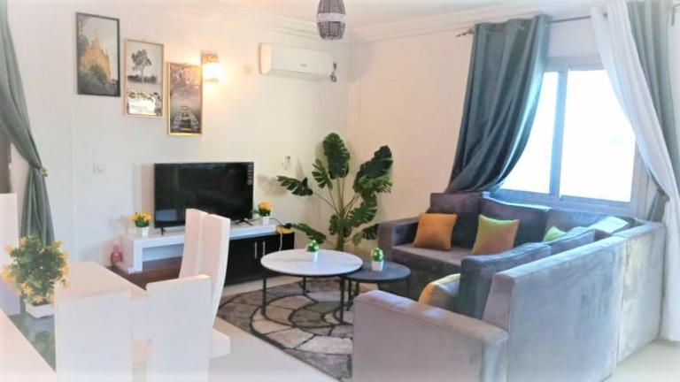 Makeena Berry Cosy Mboa - HYDROCARBURES - B&B Douala