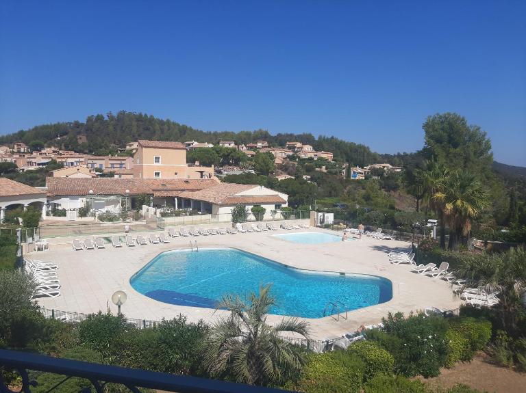 Appartement 4 pers 1 chambre terrasse et piscine - Ferienwohnung Roquebrune-sur-Argens