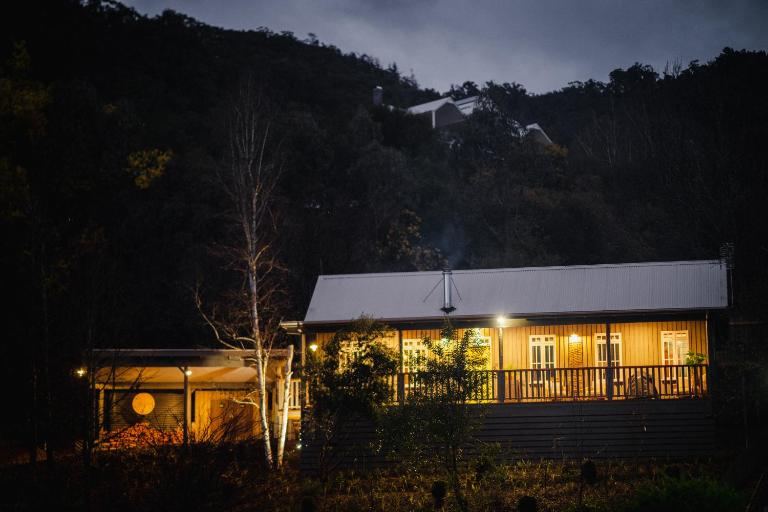 Eliza's - B&B Bright