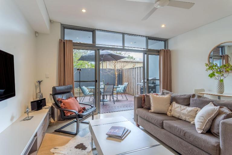 Dunn Bay Apartment 3 I Private Properties - Chambres d'hôtes Dunsborough