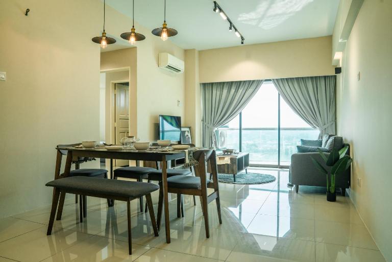 Cosy City-View Suite in Town - Bed and Breakfast Ipoh