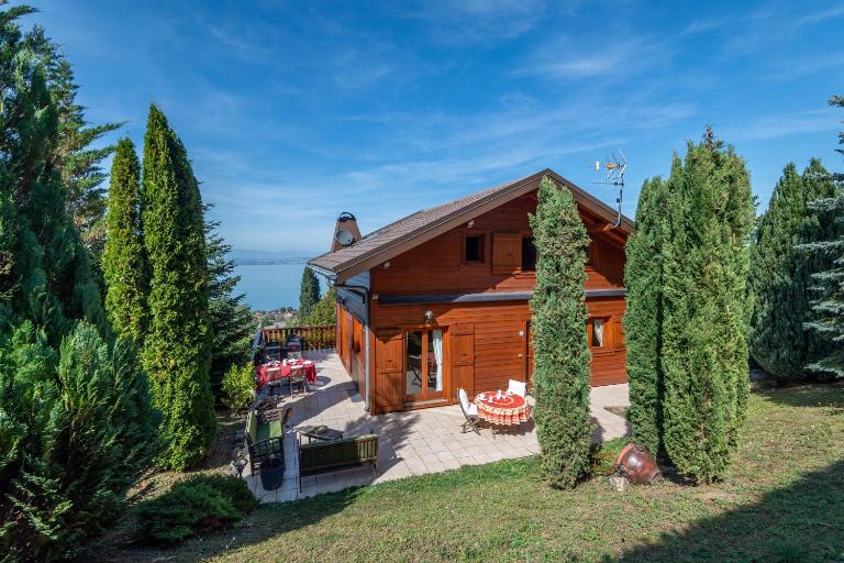Chalet avec sauna entre Lac Leman, Montagnes et Golf - Le Cocon du Lac Léman - B&B Évian-les-Bains
