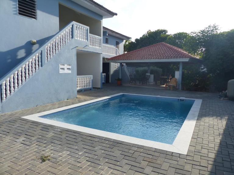Cattleya Apartments Curacao - Bed and Breakfast Willemstad