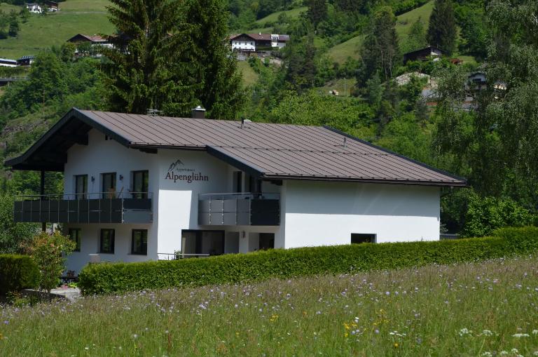 Appartement Alpenglühn - Ferienwohnung Oetz