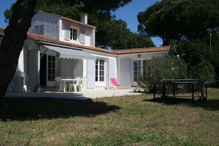 Grande maison familiale à Chaucre - 500 m de la plage surveillée - Chambres d'hôtes Chaucre