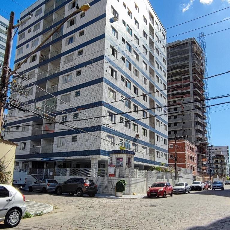 Cond Renata IV - Apto 02 dorm - 150mts Praia com Wi-fi 500Gb gratuito - Bed and Breakfast Praia Grande