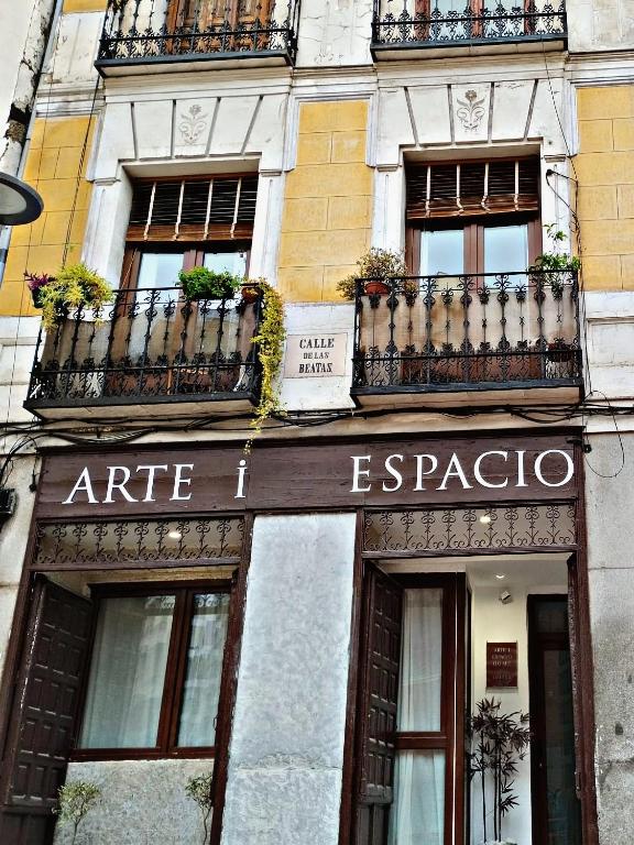 Arte i Espacio Home - B&B Madrid