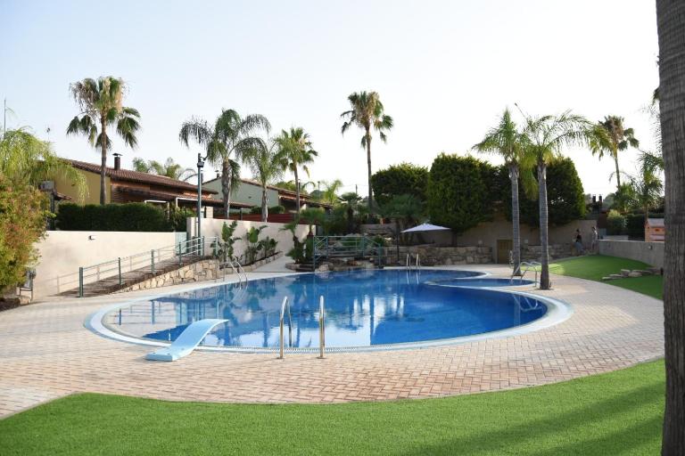 Holiday Home Valencia - Ferienwohnung Ribarroja del Turia