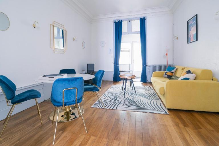 La Verrière by la Maison de Marc- Poitiers Centre - parking et terrasse - B&B Poitiers