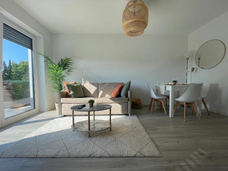 Modernes und helles Mini-Haus in Peine - Bed and Breakfast Peine