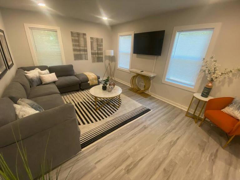 East Point Atlanta - Spacious 5BR Retreat! - B&B Atlanta