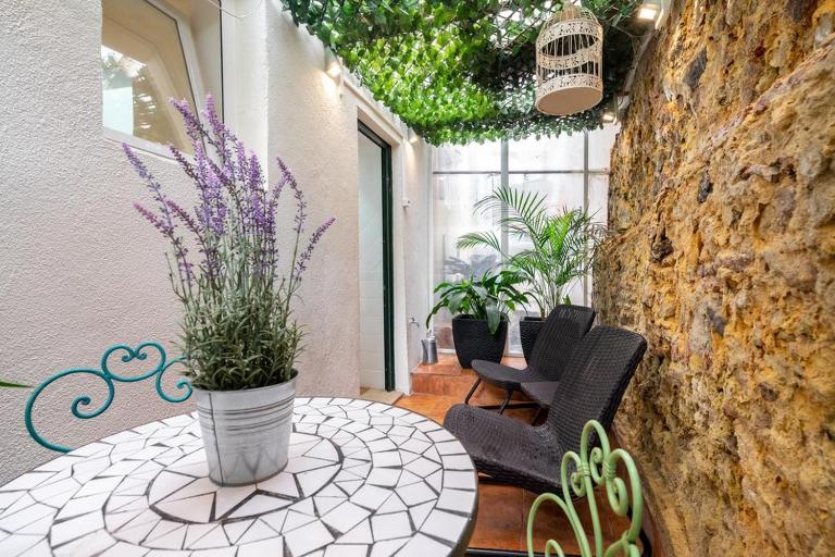 Regueira Gold com terraço - B&B Lisbona