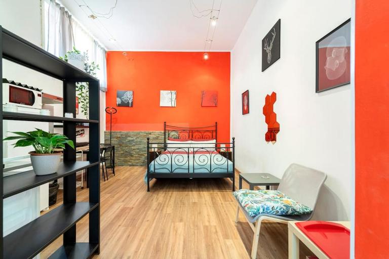 Central and cozy loft with courtyard - B&B Bologna