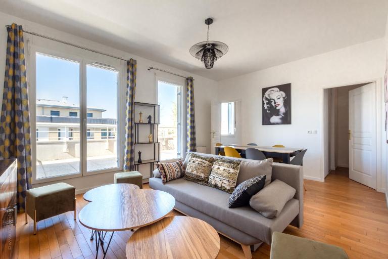 Luxe Penthouse for 6 - Fairytale Factory - B&B Bussy-Saint-Georges