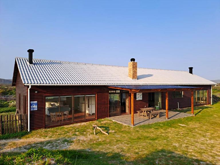 The Log House - Ferienwohnung Pearly Beach