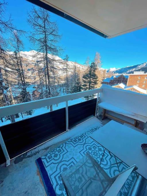 Studio au pied des pistes avec terrasse - B&B Vars