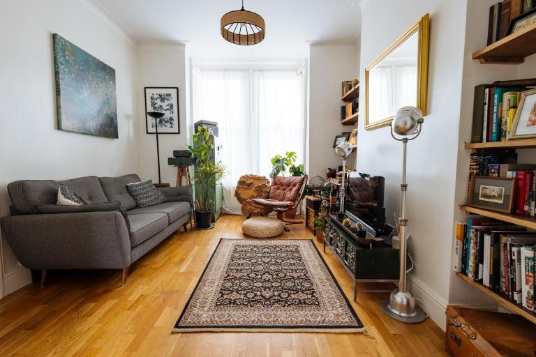 Unique private apartment w/ Easy access to Central London - Ferienwohnung London