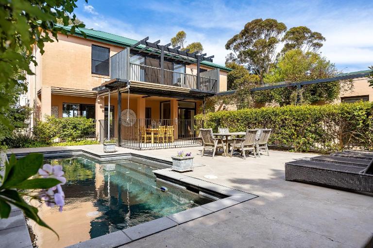 Secluded Luxury on Tower Hill - B&B Saumarez