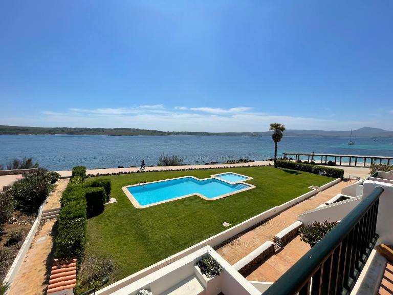 ES CASTELL 1 by SOM Menorca - Bed and Breakfast Fornells