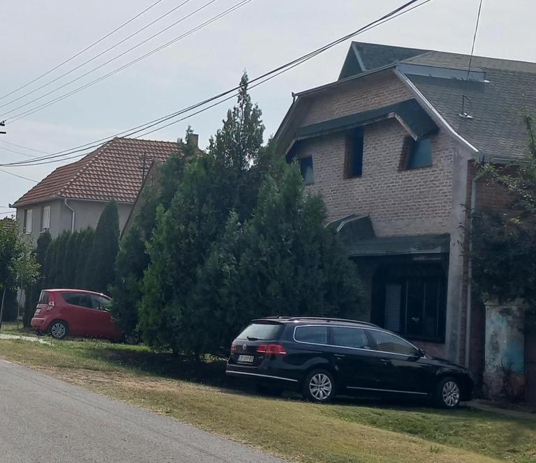 KOD VELIKIH TUJA - B&B Melenci