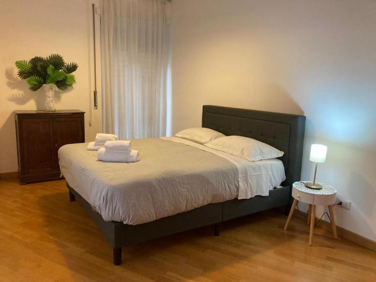 FAIROME Apartment 2 Pini - B&B Roma