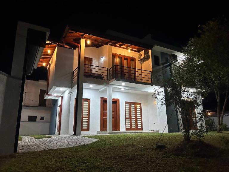 Bolgoda Lake Villa - B&B Moratuwa