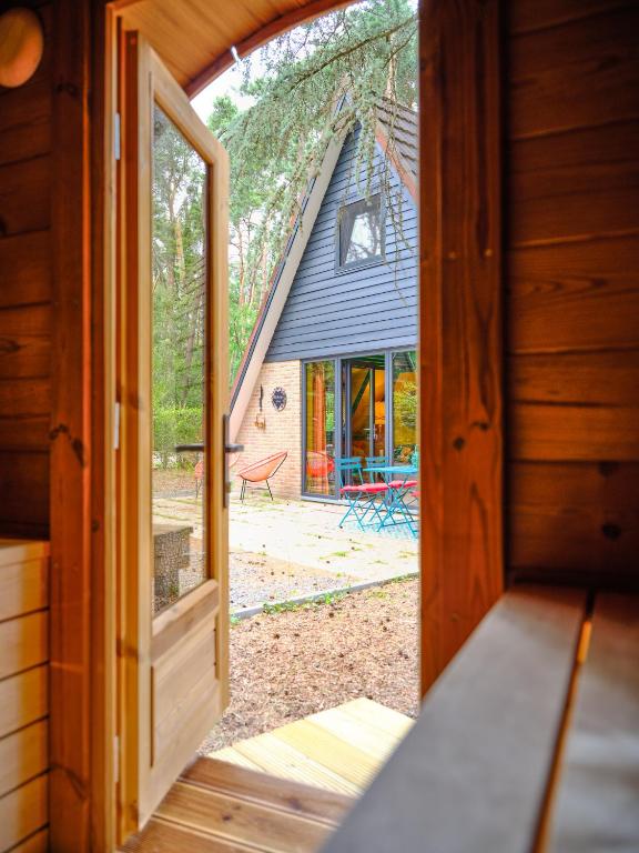 Boshuisje Pinus Sonnevijver Residences - B&B Lanaken