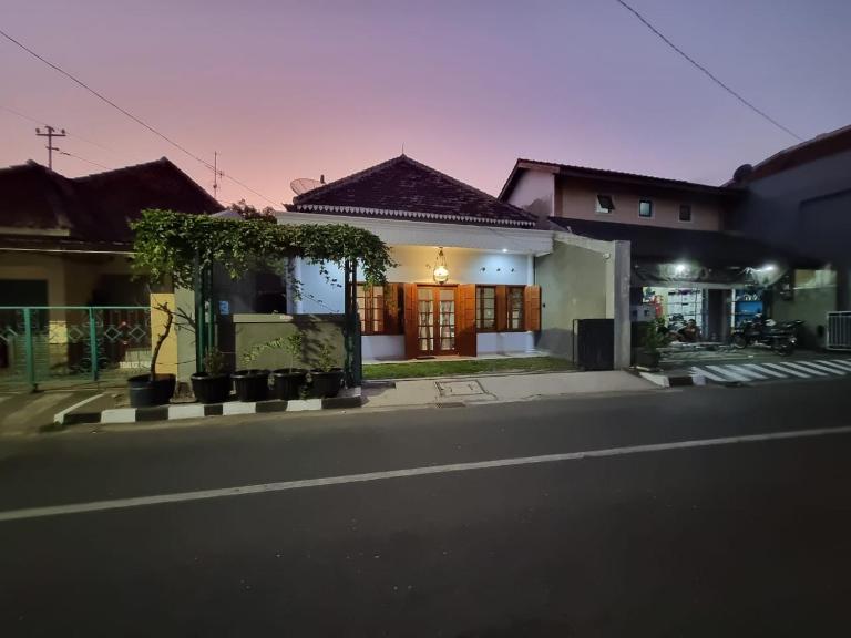 House of Kadipaten - Chambres d'hôtes Yogyakarta