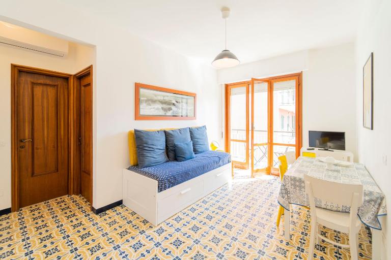194 - A casa di Andrea, Cavi di Lavagna a soli 80metri dal mare - PARCHEGGIO PRIVATO SOLO PER AUTO DI DIMENSIONI RIDOTTE O MOTO - Bed and Breakfast Lavagna